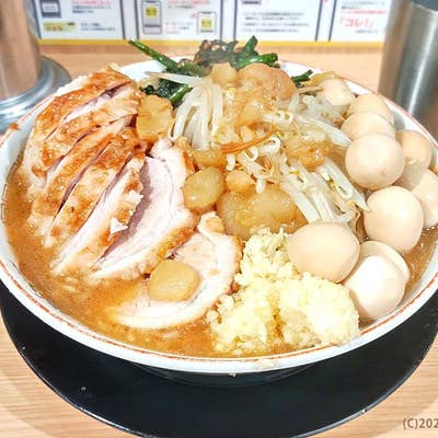 大阪二郎様 豚山 十三東口店 - 十三/ラーメン | 食べログ