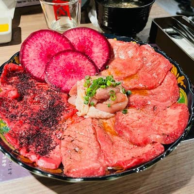 中本千尋　エプロン　Dish(es) D i s h ( e s ) A p r o n . . 機能性はもちろん、しなやかさ