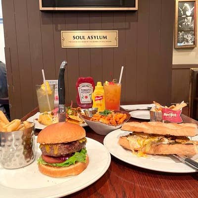 ハードロックカフェ 横浜 みなとみらい ハンバーガー Retty