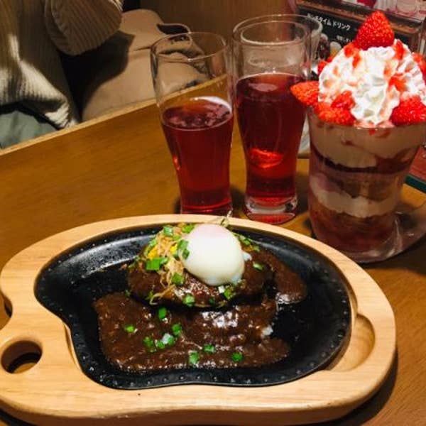びっくりドンキー クリスロード店「期間限定の麻辣バーグライス\u0026ジョッキパフェドンキー」:仙台駅西口・一番町