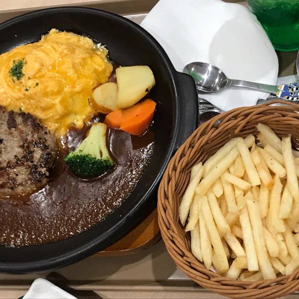 おむらいす Tomohito Ohtaさんの口コミ （ランチ）：十六穀米オムライス