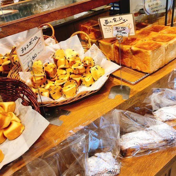 パンの耳定食 😆 なんで今までなかったんだろう！？ カワイイ食パン🍞✨ ぐ