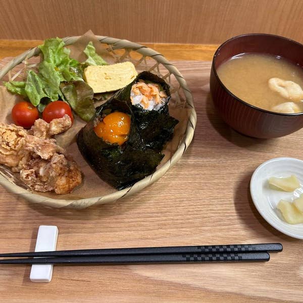 【みる】ことりのお食事処 ことりすまいる （【旧店名】ことりカフェ 心斎橋） - 心斎橋