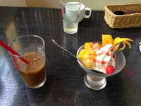 ベビーフェイスプラネッツ 亀岡店 オムライスで 3種の前菜にサラダ スープ ドリンクバー デザ 亀岡