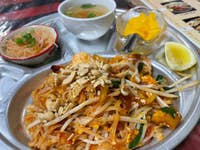 いなかむら 小岩のスーパー有名タイ料理店 ランチでパッタイをオ 船掘 瑞江