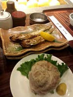 炉ばた焼 樽平 ジャンボシュウマイ アスパラガス なす 山芋 はたはた 海老の塩焼き 上野