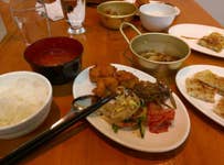 みんう アメ村のサムギョプサル食べ放題のお店のランチ最近始 アメリカ村