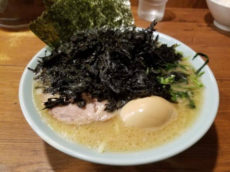 横濱家系ラーメン 友喜家 高岡の人気家系ラーメン屋さんの元喜屋さんから出られ 金沢