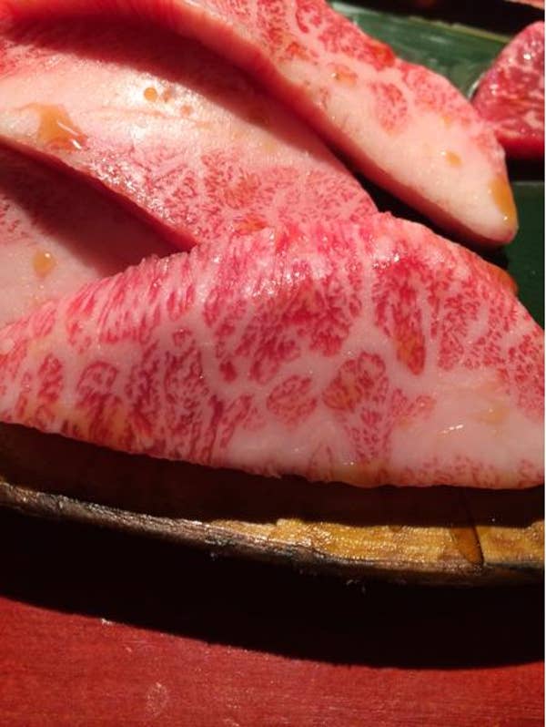 焼肉赤煉瓦 新松戸店 ビールをセットにして 盛り合わせが2 3人前4000円程 松戸