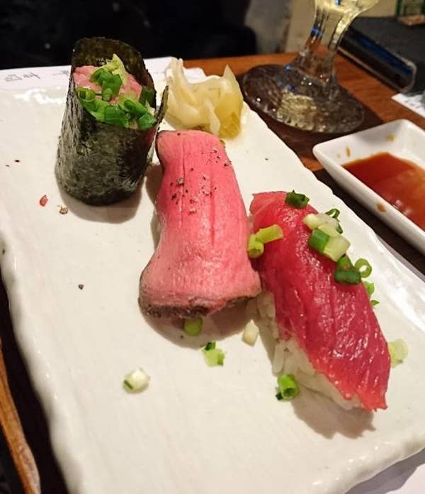 渋谷道玄坂 肉寿司 馬肉 牛肉のお寿司 今回はコースでいただきました 渋谷南口 桜丘周辺