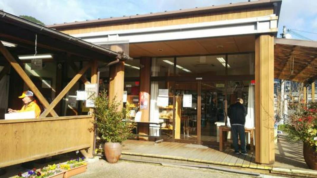 マイスター工房八千代「こちらの天船(あまふね)巻きを見たら、どこのか分か...」：西脇