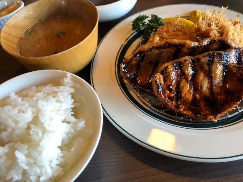 とんかつ田なか屋 岐阜店 いつもお世話になっている同業他社さんと鷺山で仕事後 岐阜市