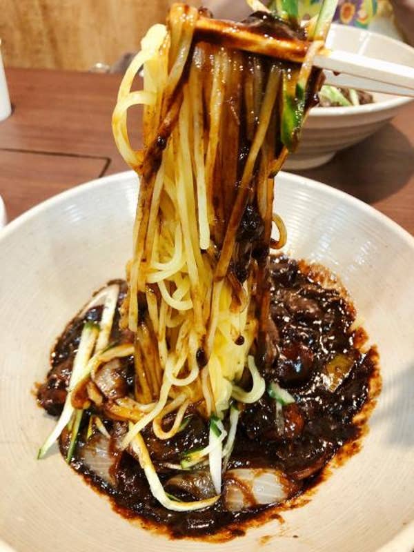 è‚‰ éºº ãƒ'ãƒ©ã‚µã‚¤ãƒˆè¦‹ãŸå¾Œã‚¸ãƒ£ãƒ¼ã‚¸ãƒ£ãƒ¼éººã‚'é£Ÿã¹ãŸããªã‚Šæ–°å¤§ä¹… æ–°å¤§ä¹…ä¿