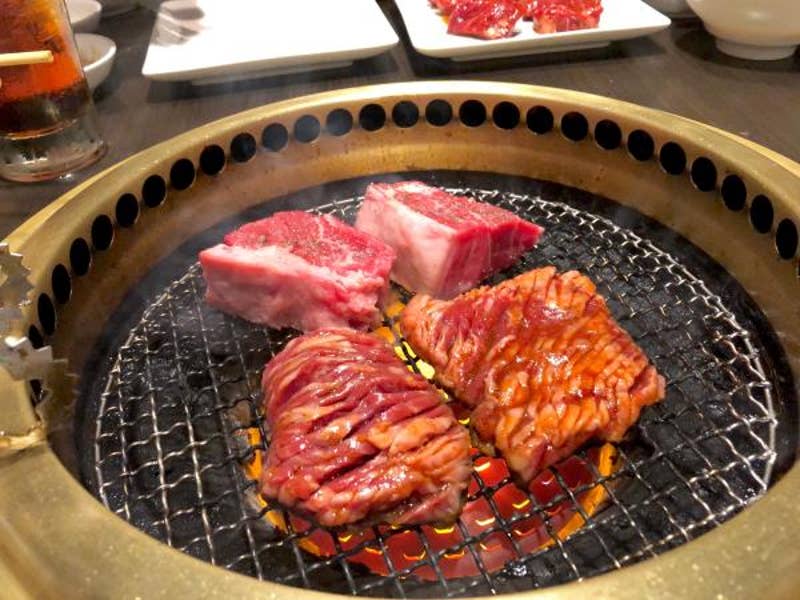 国産牛焼肉食べ放題 あぶりや 梅田店 去年7月の出張にて え これも これも 梅田 国産牛焼肉食べ放題 あぶりや 梅田店 去年7月の出張にて え これも これも 梅田
