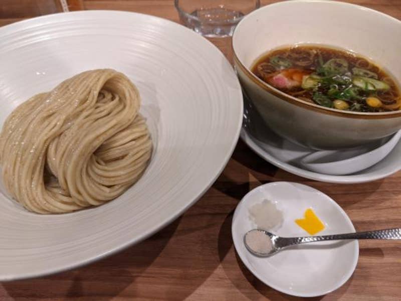 麺処 ほん田 秋葉原本店 醤油つけ麺 藻塩 辛味大根 柚子 秋葉原 駅前 秋葉原