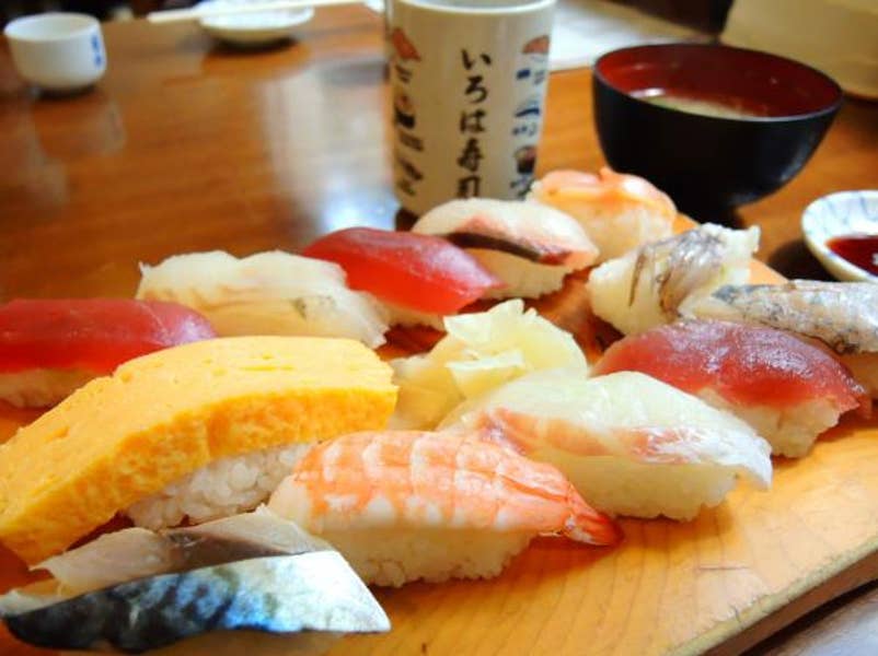 いろは寿司 中目黒本店 デートにも使えるかな 狭い店で喫煙可なのでタバコの煙が苦 代官山