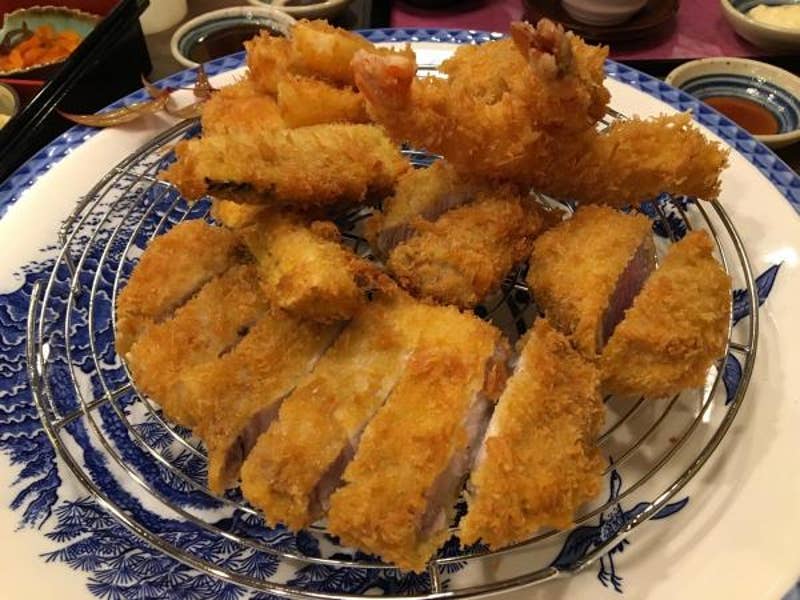 とんかつみそ家 菰野店 温泉帰りにご飯が食べたくて 同店を発見 正月限定メ 菰野