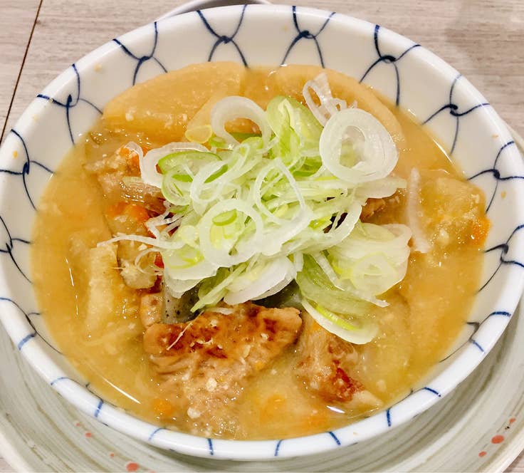『もつ煮込み(430円)』など安いけど美味い料理が多く揃います。/Masato Enjojiさんの投稿より