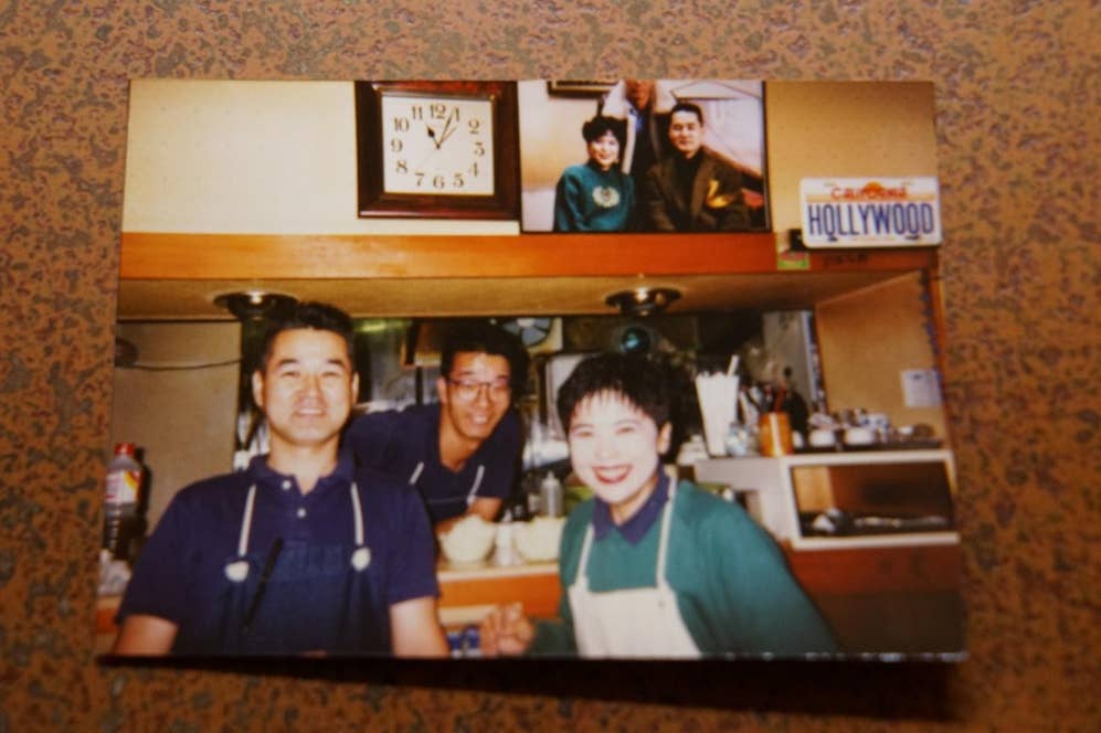 ▲創業時の写真。右がミドリさん
